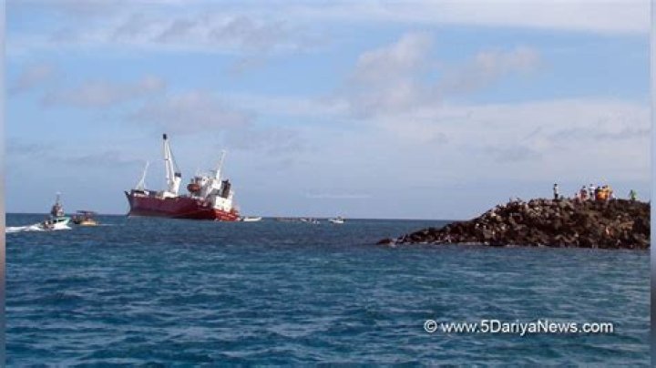 
4 killed as boat capsizes off Galapagos, Ecuador 