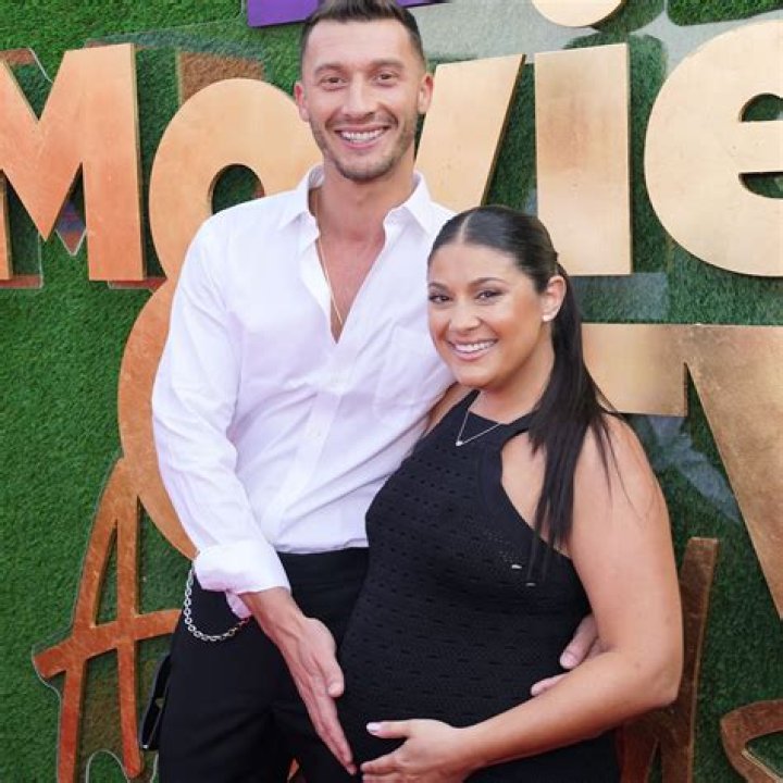 
’90 Day Fiancé’s Loren and Alexei Welcome Baby Girl 