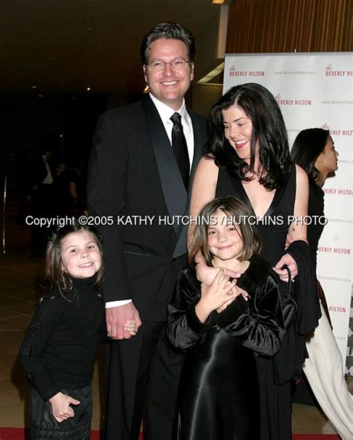 A Look Inside Dale Midkiff’s Life as Joan O’Connor’s Husband With 3 Kids