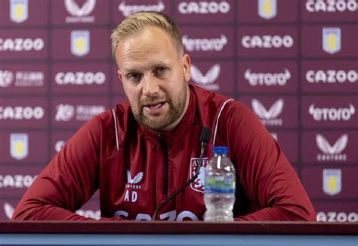 
Aaron Danks Age, Birthday, Wikipedia, Who, Nationality, Biography 