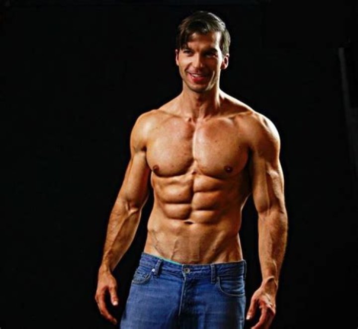 Adam Hagenbuch Height, Weight, Net Worth, Age, Birthday, Wikipedia, Who, Nationality, Biography