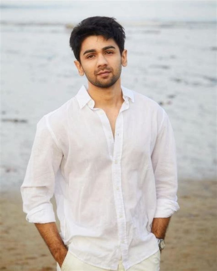 
Adam Kamani Height, Weight, Net Worth, Age, Birthday, Wikipedia, Who, Instagram, Biography 
