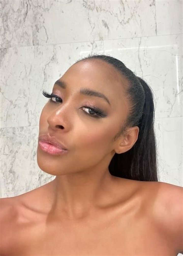 Angela Pride Height, Weight, Net Worth, Age, Birthday, Wikipedia, Who, Instagram, Biography