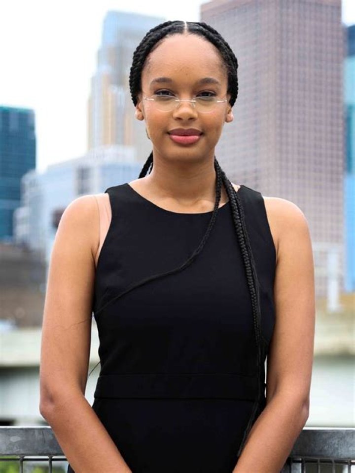 Angela Rose Myers Height, Weight, Net Worth, Age, Birthday, Wikipedia, Who, Nationality, Biography