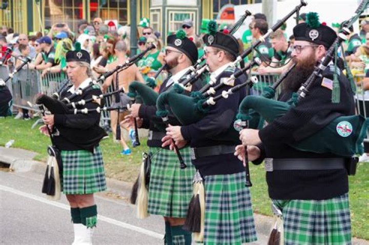 Are bagpipes irish or scottish?