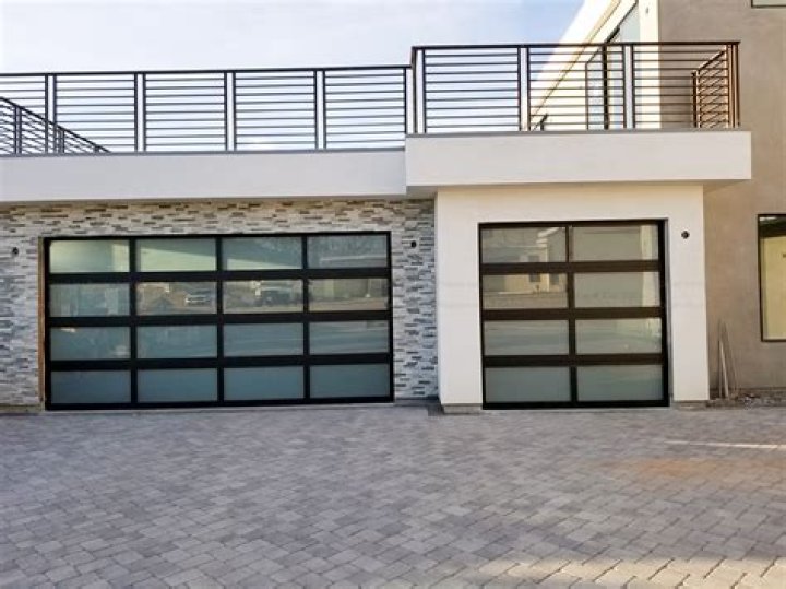 Are garage doors aluminum?