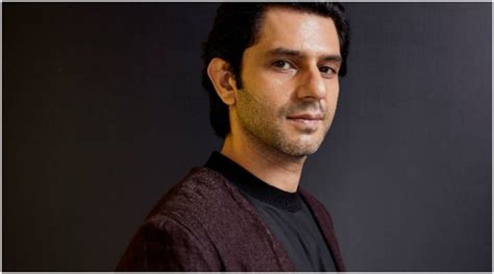 Arjun Mathur Height, Weight, Net Worth, Age, Birthday, Wikipedia, Who, Instagram, Biography