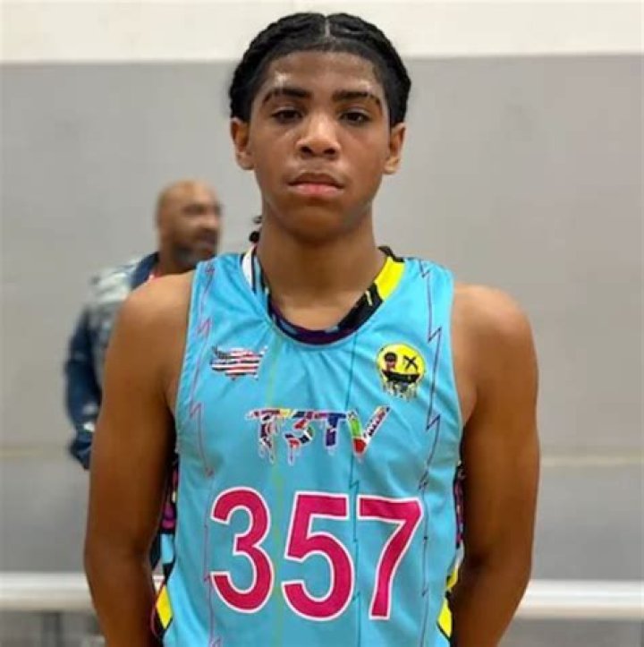 Azhane Bacot Height, Weight, Net Worth, Age, Birthday, Wikipedia, Who, Nationality, Biography