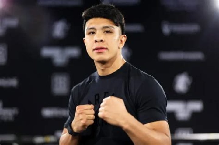 
Boxing: Jaime Munguia Wife – Who Is He Married To? Net Worth 2022 Revealed 