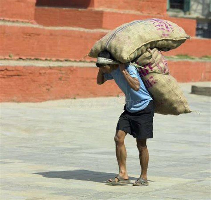 Can carrying something heavy bring on labour?