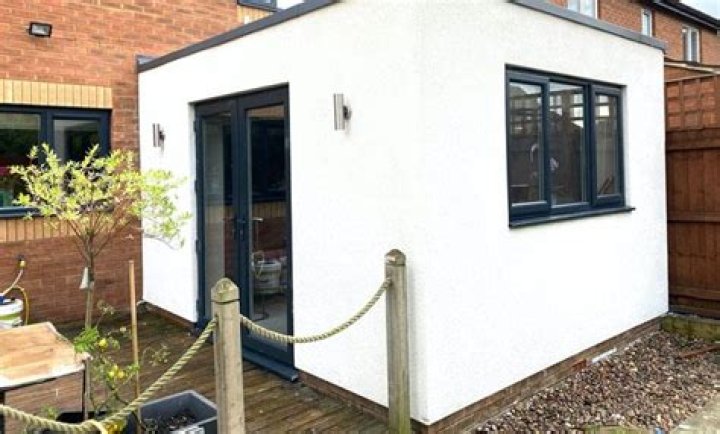 Can you paint coloured render?