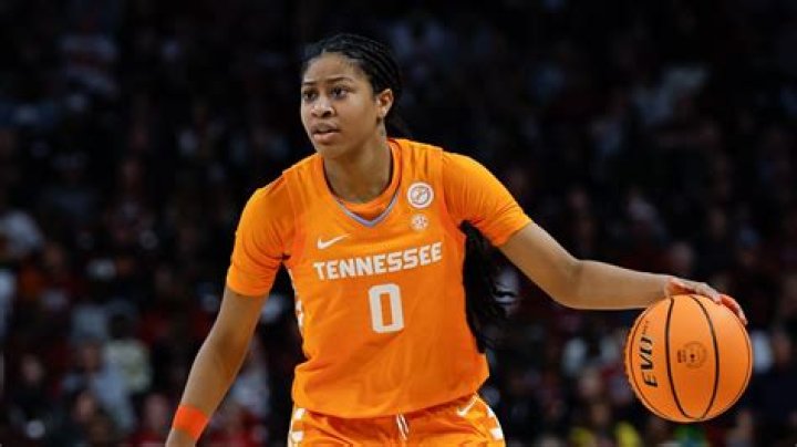 Cassie Nall Height, Weight, Net Worth, Age, Birthday, Wikipedia, Who, Nationality, Biography