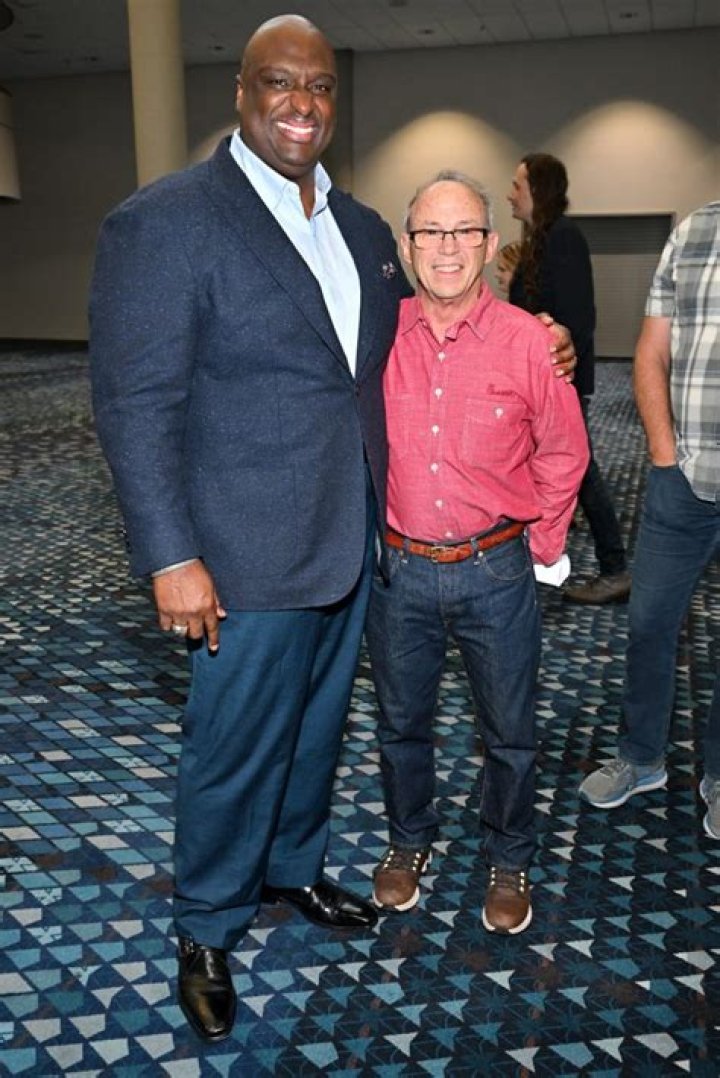 
Cathy Kunkel Height, Weight, Net Worth, Age, Wiki, Who, Instagram, Biography 