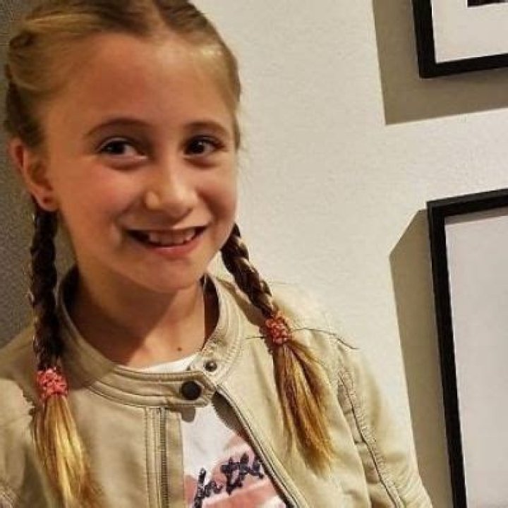 
Charlotte Vellar’s Obituary: How Did She Die? Cause Of Details 