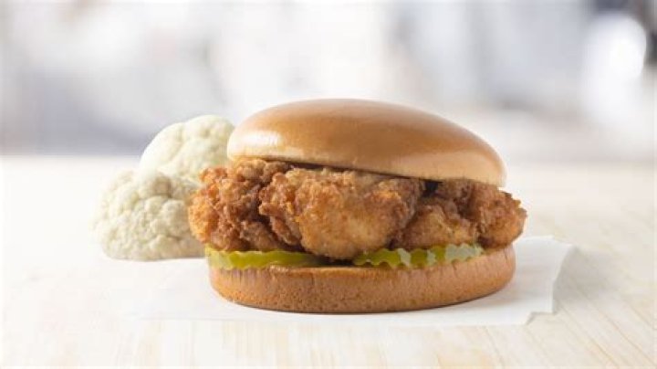 
“Chicken seasoned broccoli on a bun”: Chick-fil-A cauliflower sandwich taste, ingredients, and more explored 