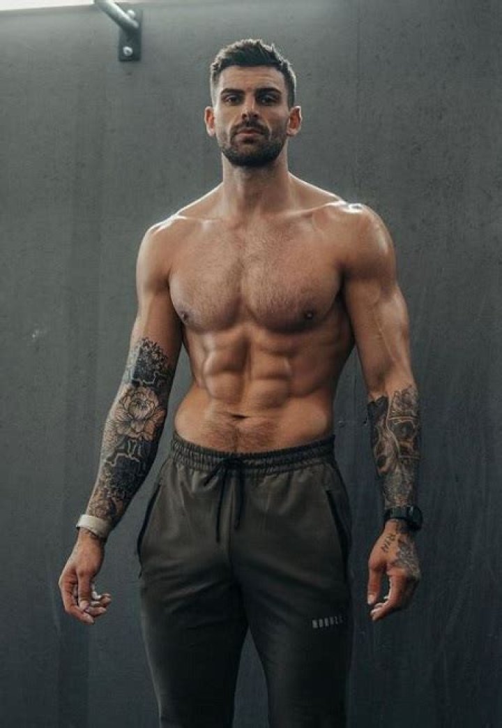 
Clay Collard Height, Weight, Net Worth, Age, Birthday, Wikipedia, Who, Nationality, Biography 