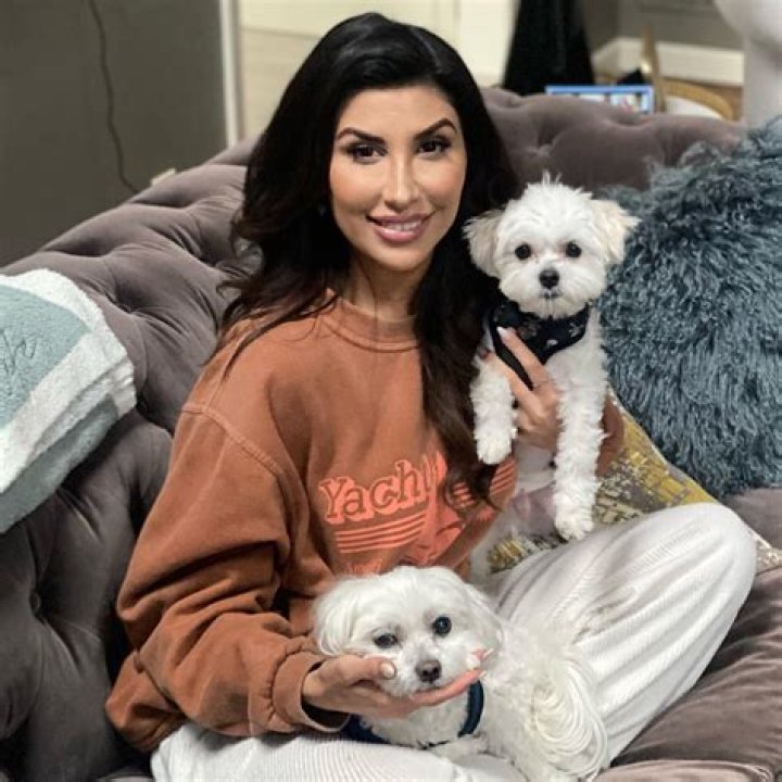 Courtney Khondabi Height, Weight, Net Worth, Age, Wiki, Who, Instagram, Biography