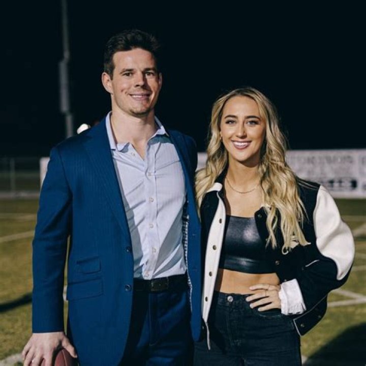 Dakota Cooke Height, Weight, Net Worth, Age, Birthday, Wikipedia, Who, Instagram, Biography