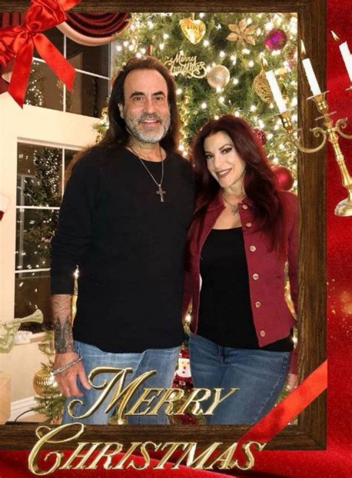 
Danny Koker and Wife Korie Koker Celebrate Holidays With The Family 