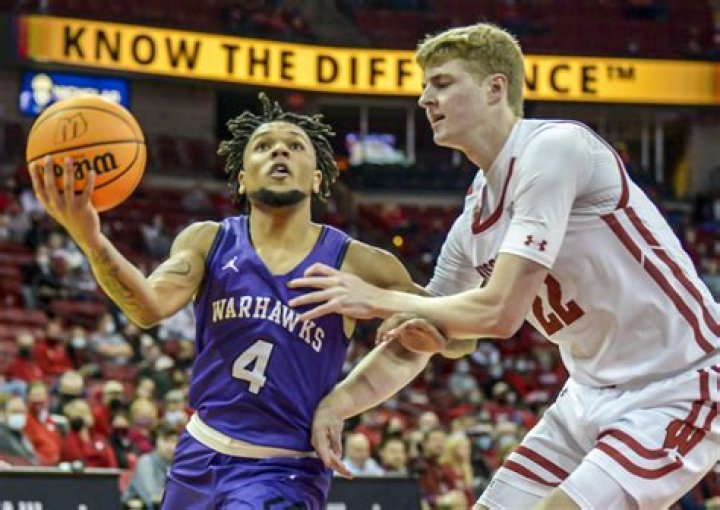 
Derek Gray, UW-Whitewater’s Basketball Player, passed away suddenly 