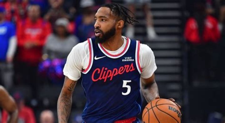 Derrick Jones Jr Height, Weight, Net Worth, Age, Birthday, Wikipedia, Who, Nationality, Biography