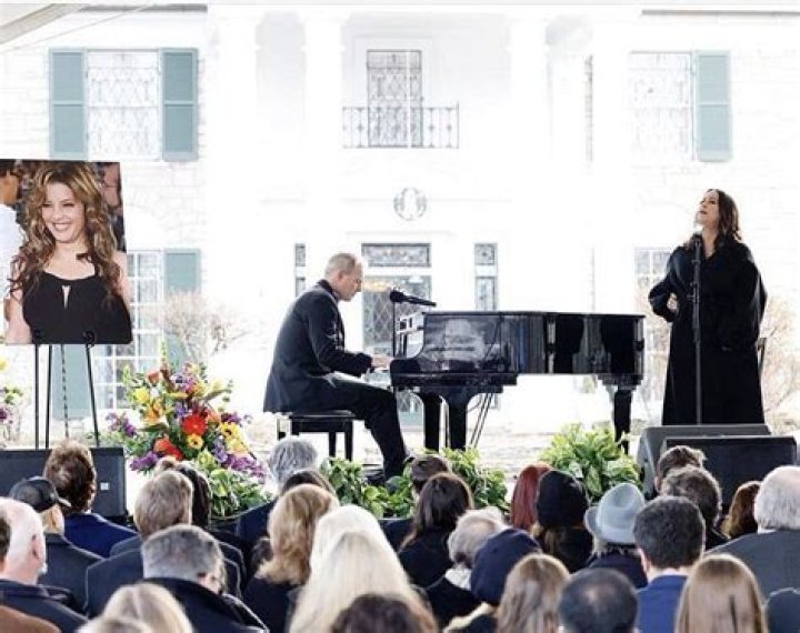 
Details of Sarah Ferguson and Lisa Marie Presley’s friendship explored 