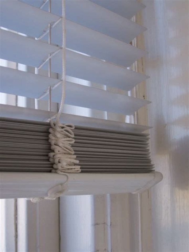 Do landlords have to provide window coverings?