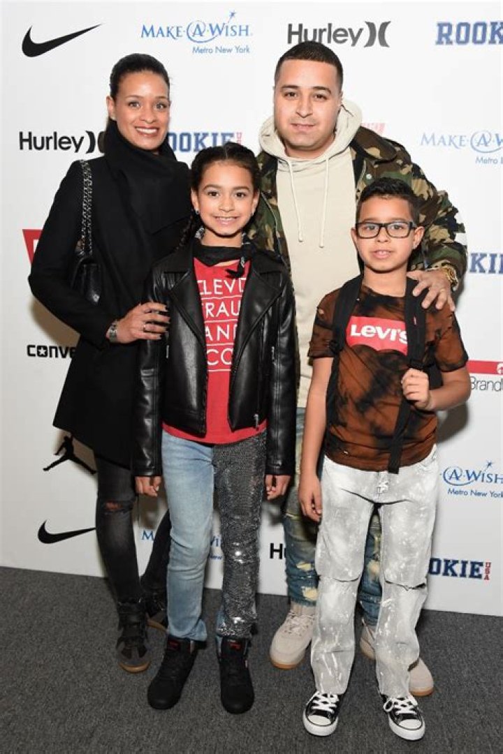 
Does Camilo Have A Wife? 