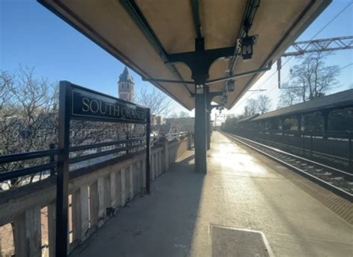 Does sarajevo have a train station?