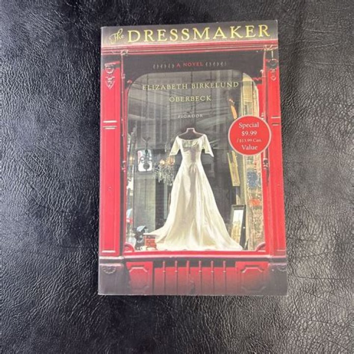 Does teddy die in the dressmaker book?