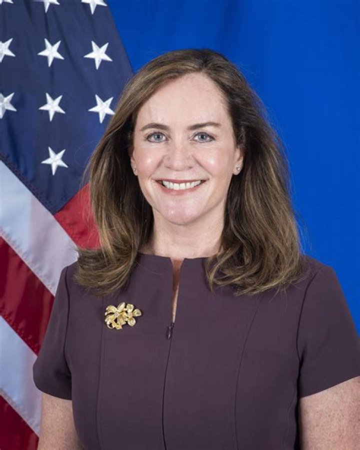 
Dorothy McAuliffe Age, Birthday, Wikipedia, Who, Nationality, Biography 