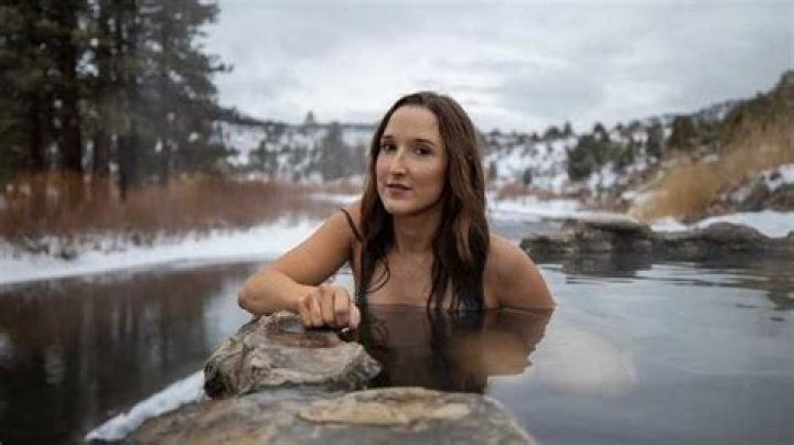 Dr Hannah Straight Height, Age, Boyfriend, Biography, Wiki, Net Worth