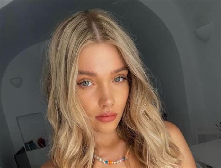 
Elise Faust Height, Weight, Net Worth, Age, Birthday, Wikipedia, Who, Nationality, Biography 