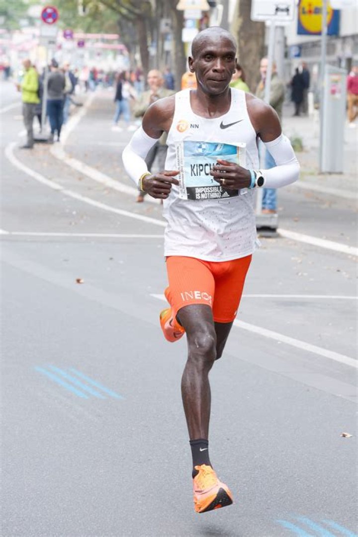 Eliud Kipchoge Height, Weight, Net Worth, Age, Birthday, Wikipedia, Who, Nationality, Biography