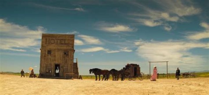 
Emily Blunt Says Her Entire Family Learned to Ride Horses Filming ‘The English’ : ‘Practice a Lot’ 