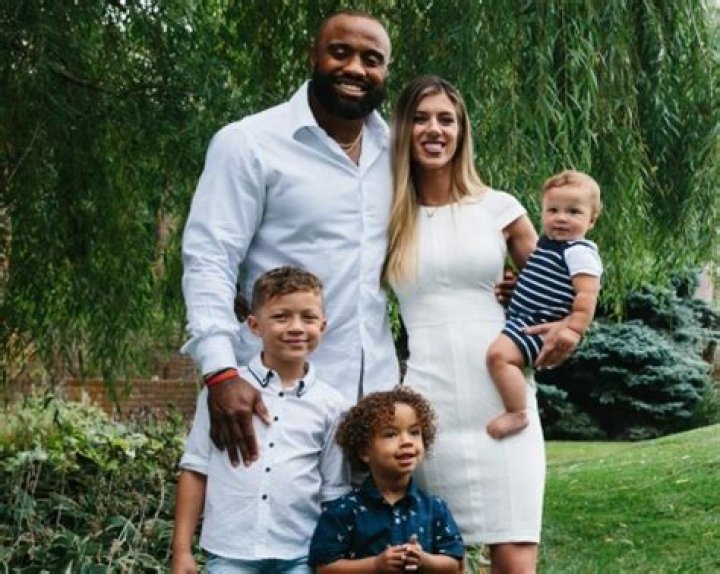 
Everson Griffen is Married to Wife: Tiffany Griffen. Kids. 