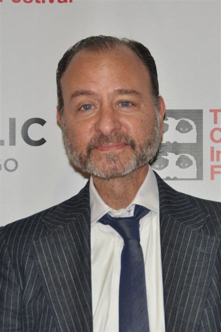 Fisher Stevens Illness And Health Update: Does He Have Neck Cancer?