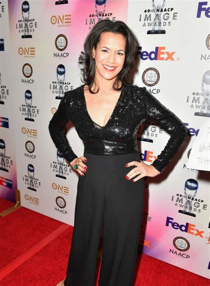 
Fredricka Whitfield – Age, Parents, Husband John Glenn, Salary 