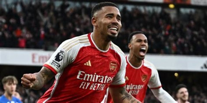 
Gabriel Jesus Celebrates Arsenal’s Win With Vinicius Junior After Criticism Of His Agent’s Comments 