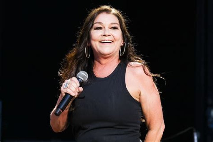 Gretchen Wilson Height, Weight, Net Worth, Age, Birthday, Wikipedia, Who, Nationality, Biography