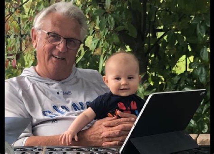 Has Tan Mom Husband Died? Richard Krentcil Cancer And Health Update 2022 – Where Is He Now?