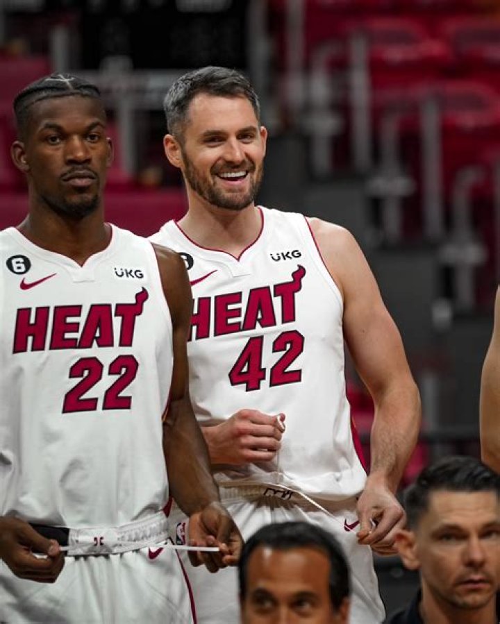 
Haywood Highsmith Has A Daughter With His Wife Mel Diaz Carrasco – More Details About The Miami Heat Player 