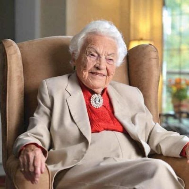 
Hazel Mccallion’s Obituary: How Did He Die? Cause Of Death Explained 