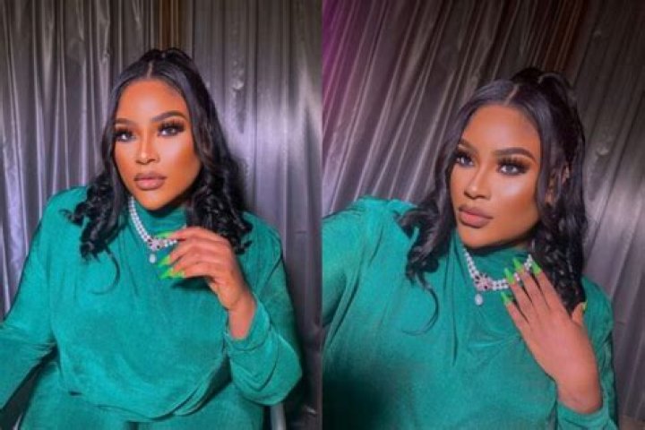 
Hours After Partying With Her New Lover, Nkechi Blessing Subtly Shades Critics. 