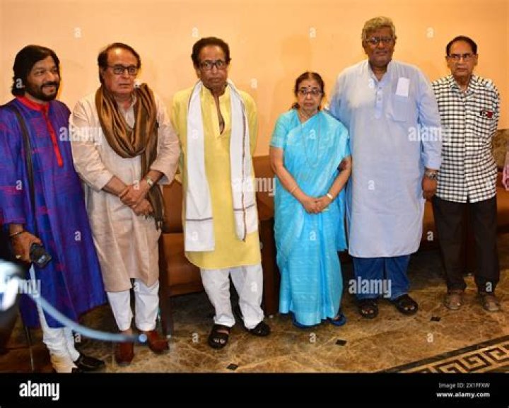 
How Is Adinath Mangeshkar Related To Lata? Singer and Director Wife and Family 