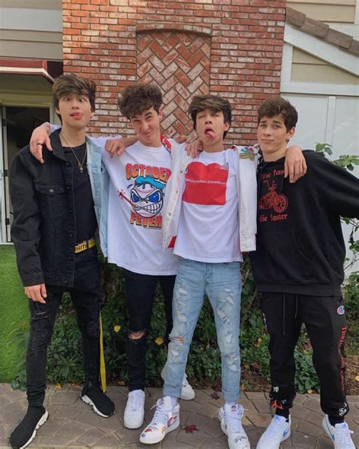 
Hunter Lassy (TikTok Star) Biography, Age, Girlfriend, Height, Net Worth 