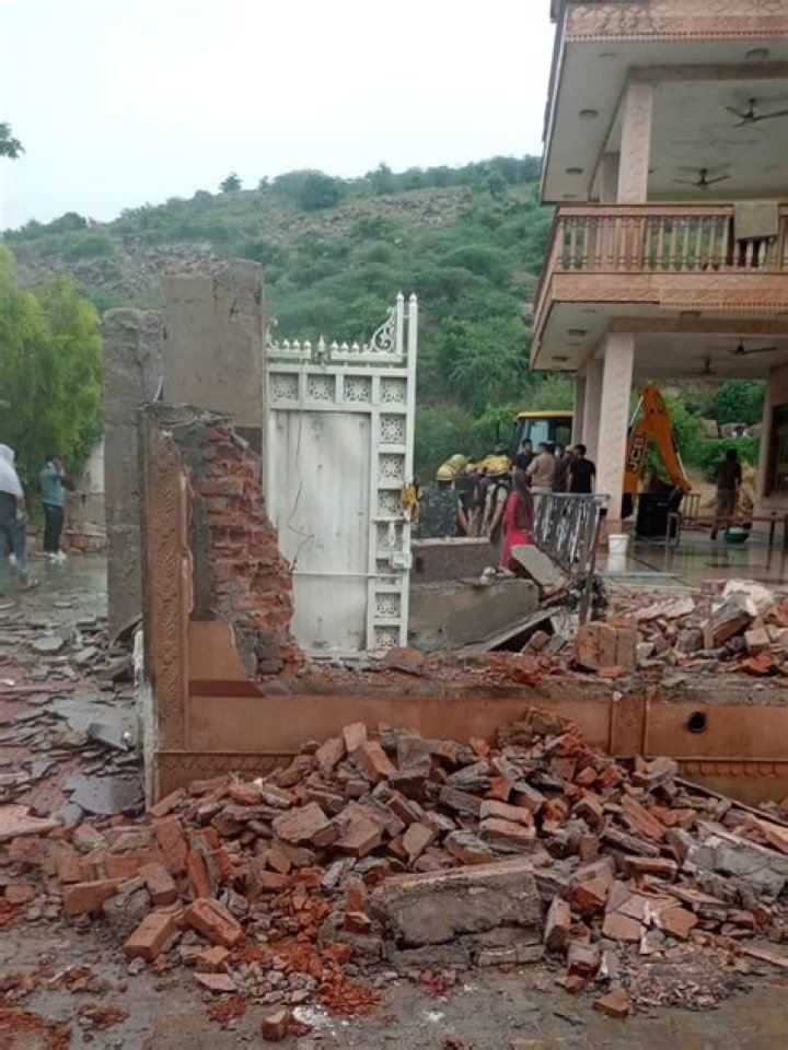 
‘Illegal’ construction of gangster razed in Gurugram 