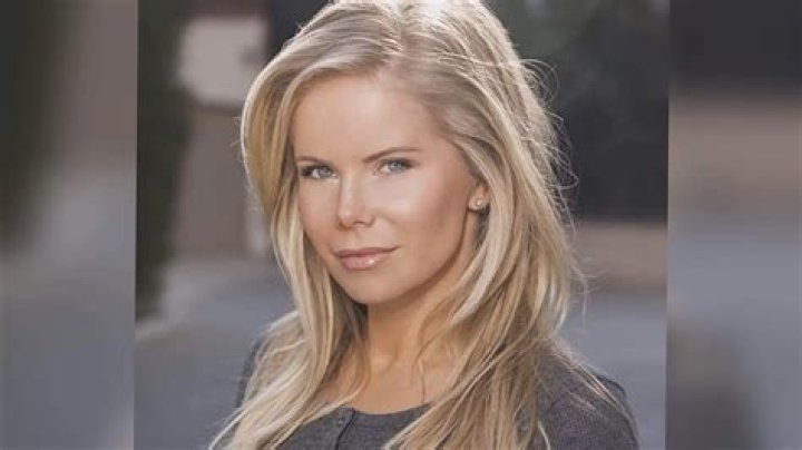 
Is Crystal Hunt Married? Her Bio, Age, Husband, Kids and Net worth 