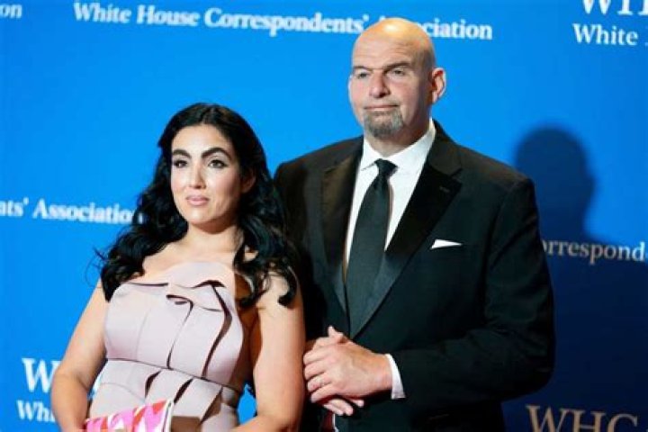 
Is John Fetterman Married? John Fettermans Wife, Bio, Age, Net Worth, Weight, Height, Children 