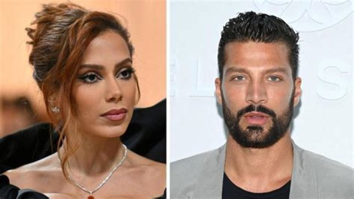 
Is Simone Susinna Dating Michele Morrone? Gay Rumors 